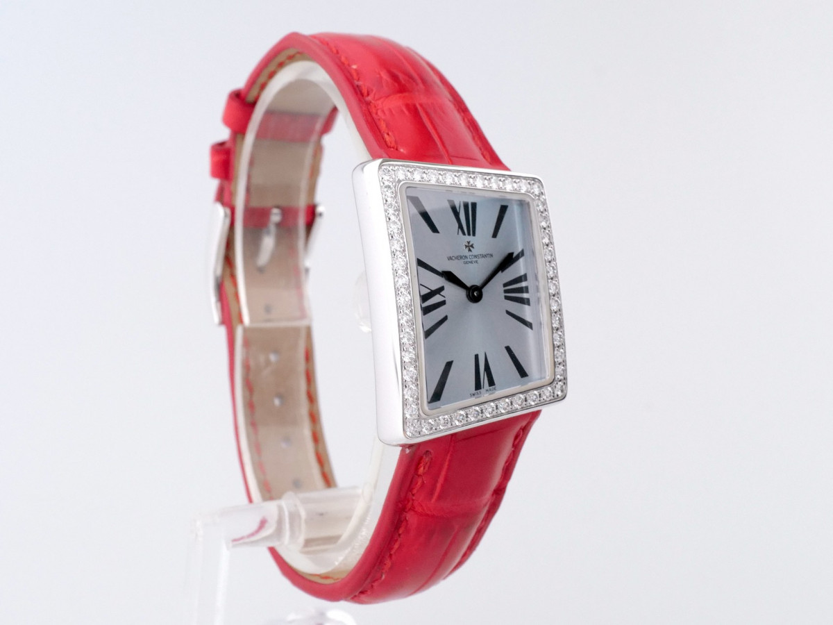 Швейцарские часы Vacheron Constantin 1972 Asymmetric 18K Gold Diamonds