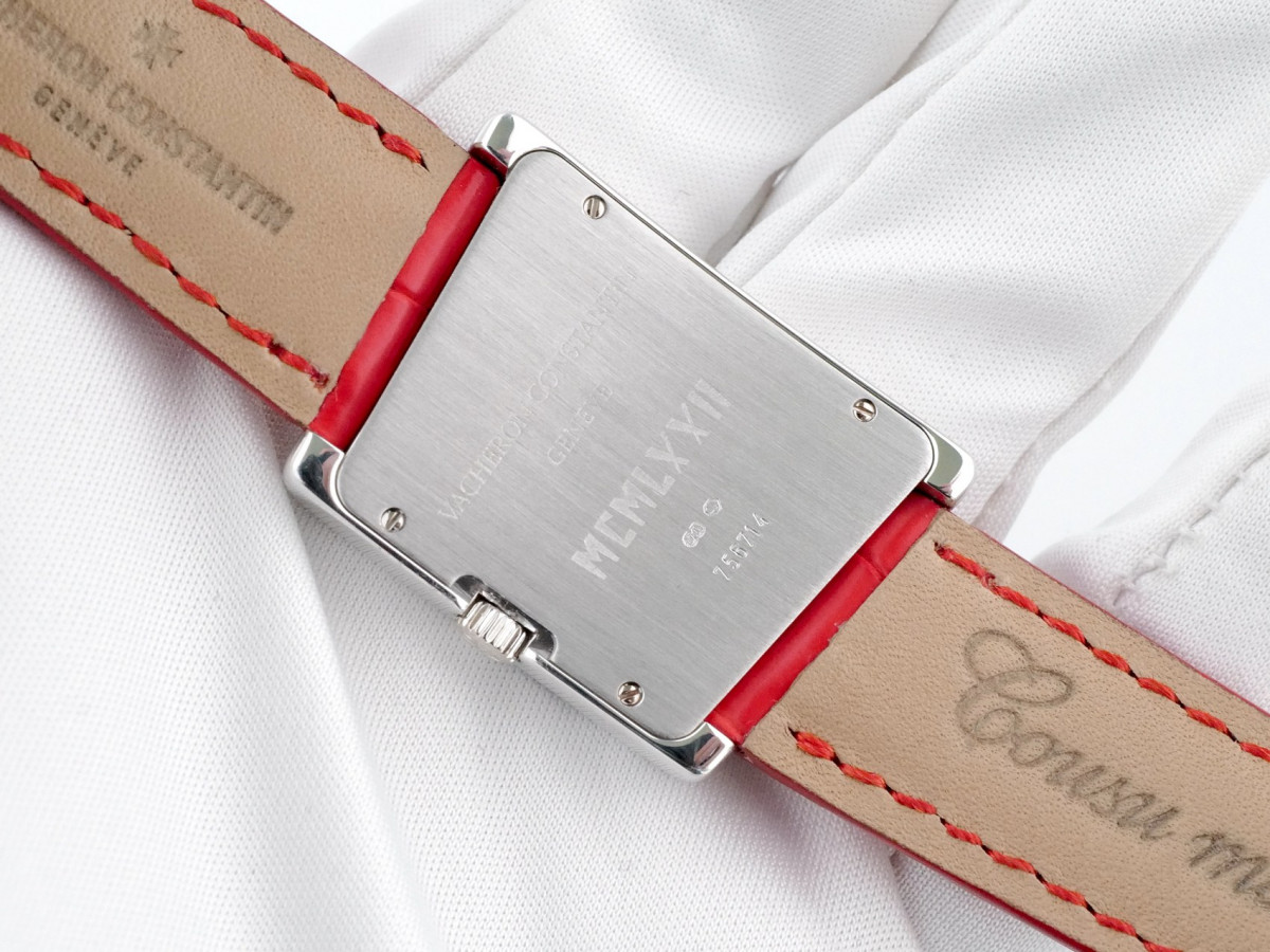 Швейцарские часы Vacheron Constantin 1972 Asymmetric 18K Gold Diamonds