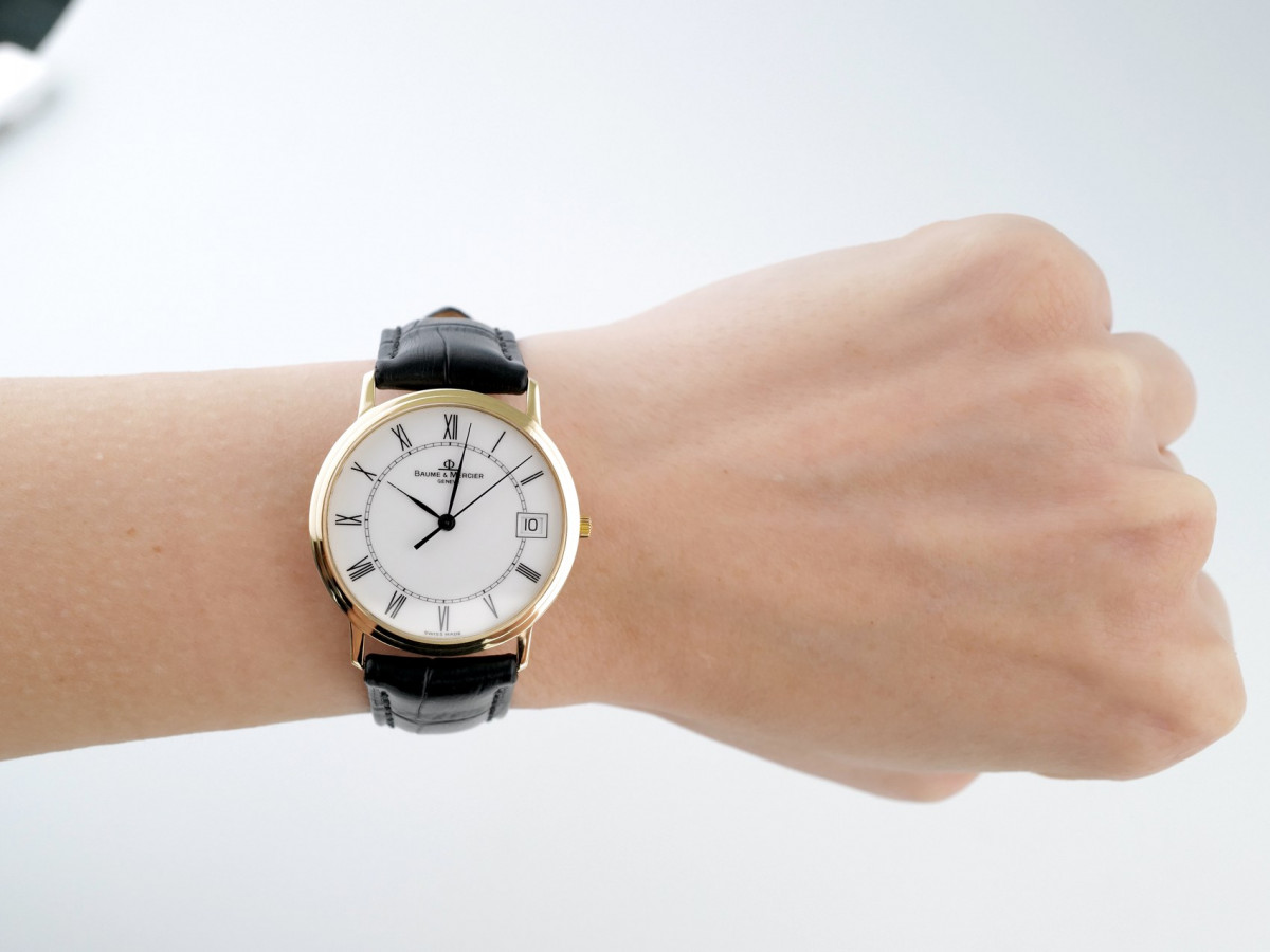 Швейцарський годинник Baume & Mercier Classic Date