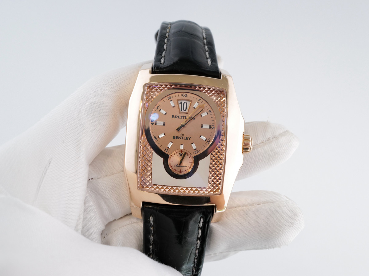 Швейцарський годинник Breitling Bentley Flying B Series Jumping Hour