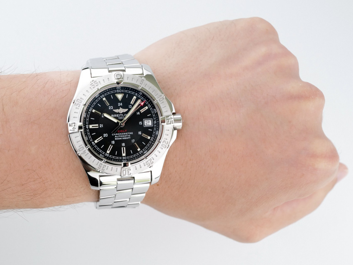 Swiss watch Breitling Aeromarine Colt