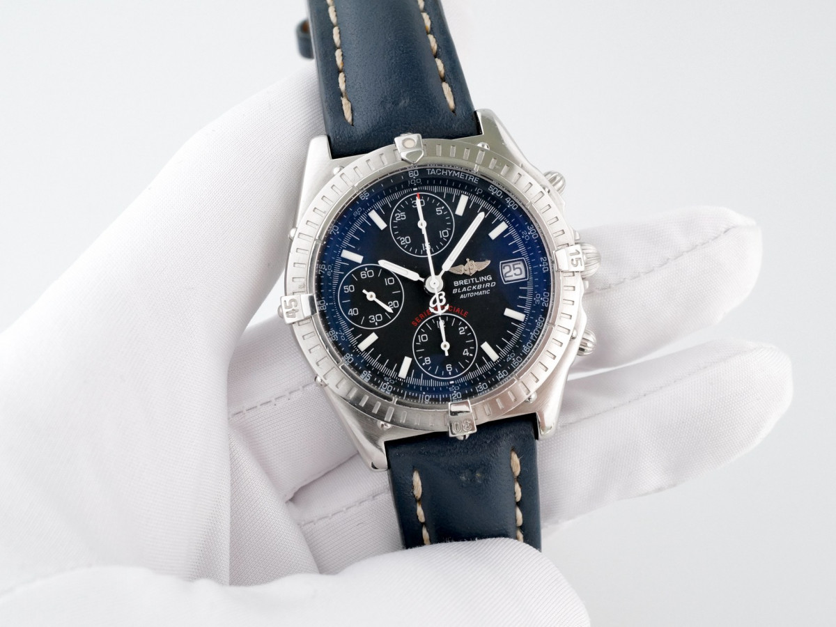 Swiss watch Breitling Blackbird