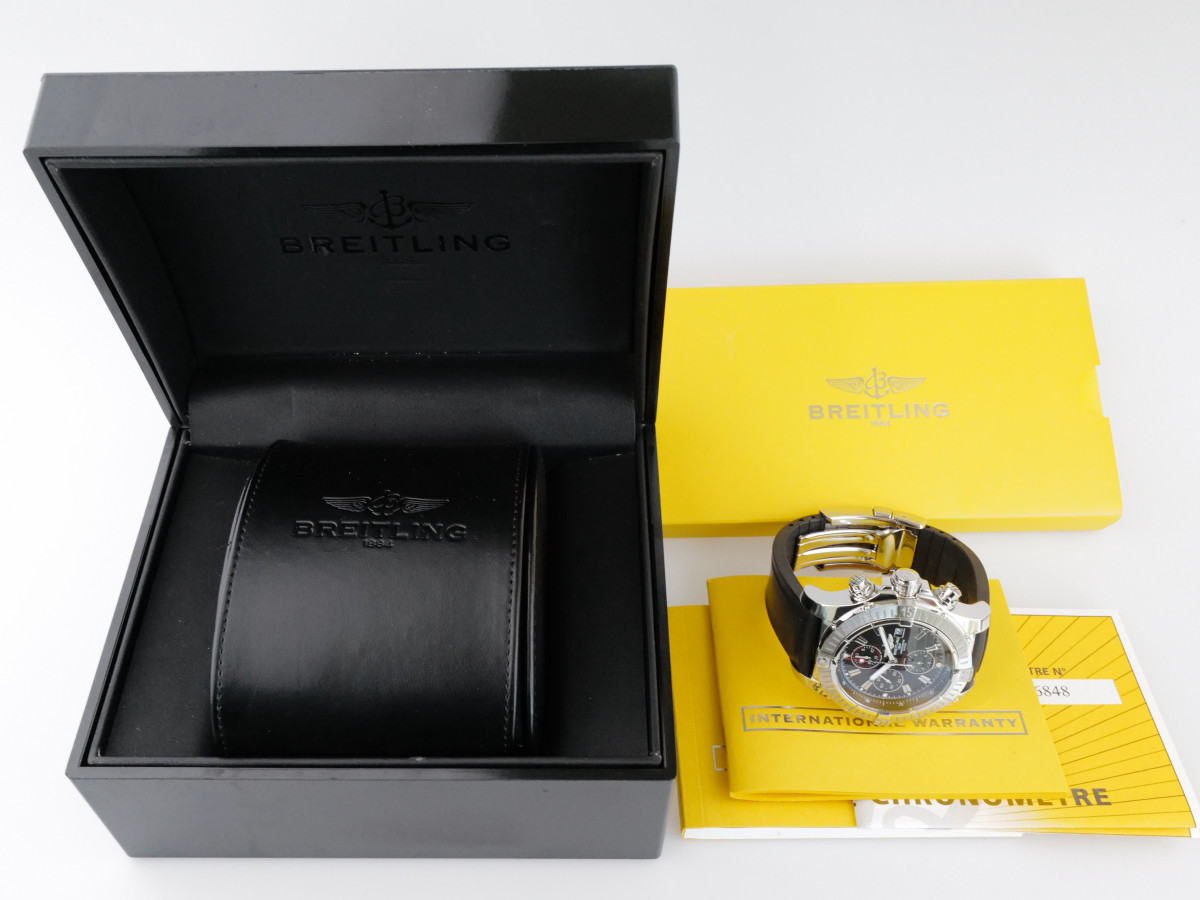 Швейцарський годинник Breitling Super Avenger Black Dial Rubber Strap