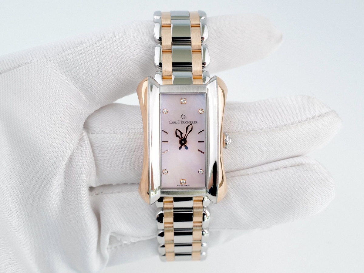 Швейцарський годинник Carl F. Bucherer Alacria Queen