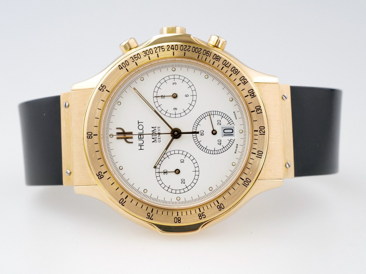 Швейцарские часы Hublot Classic MDM Chronograph 18K Gold