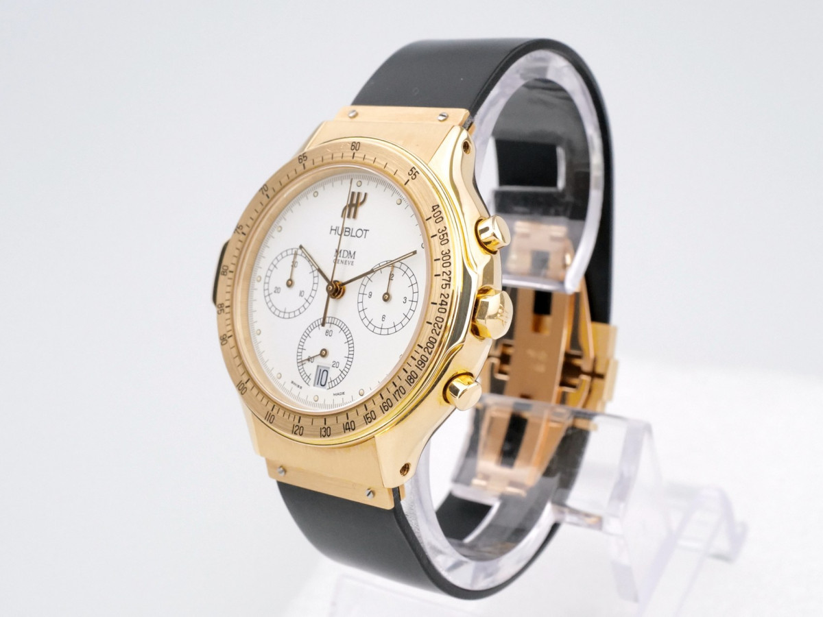 Швейцарские часы Hublot Classic MDM Chronograph 18K Gold