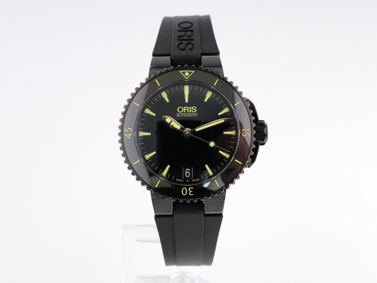 Швейцарские часы Oris Aquis Date 36
