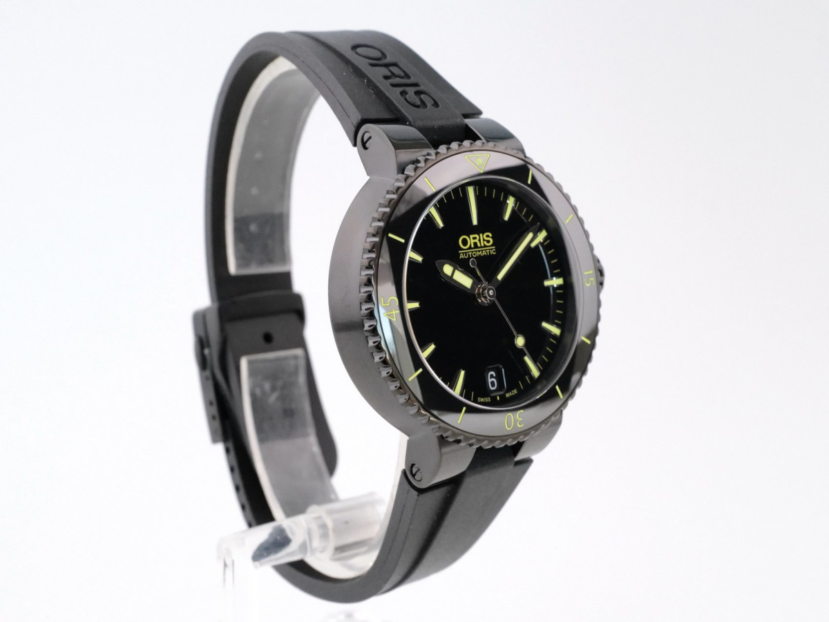 Швейцарские часы Oris Aquis Date 36
