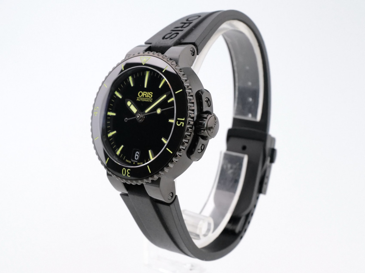 Швейцарские часы Oris Aquis Date 36