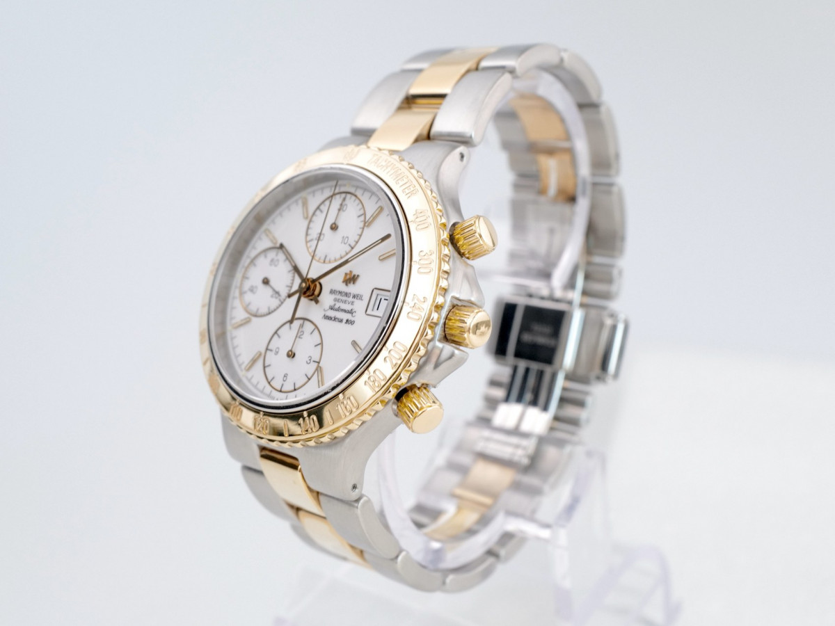 Швейцарський годинник Raymond Weil Amadeus 200 Chronograph