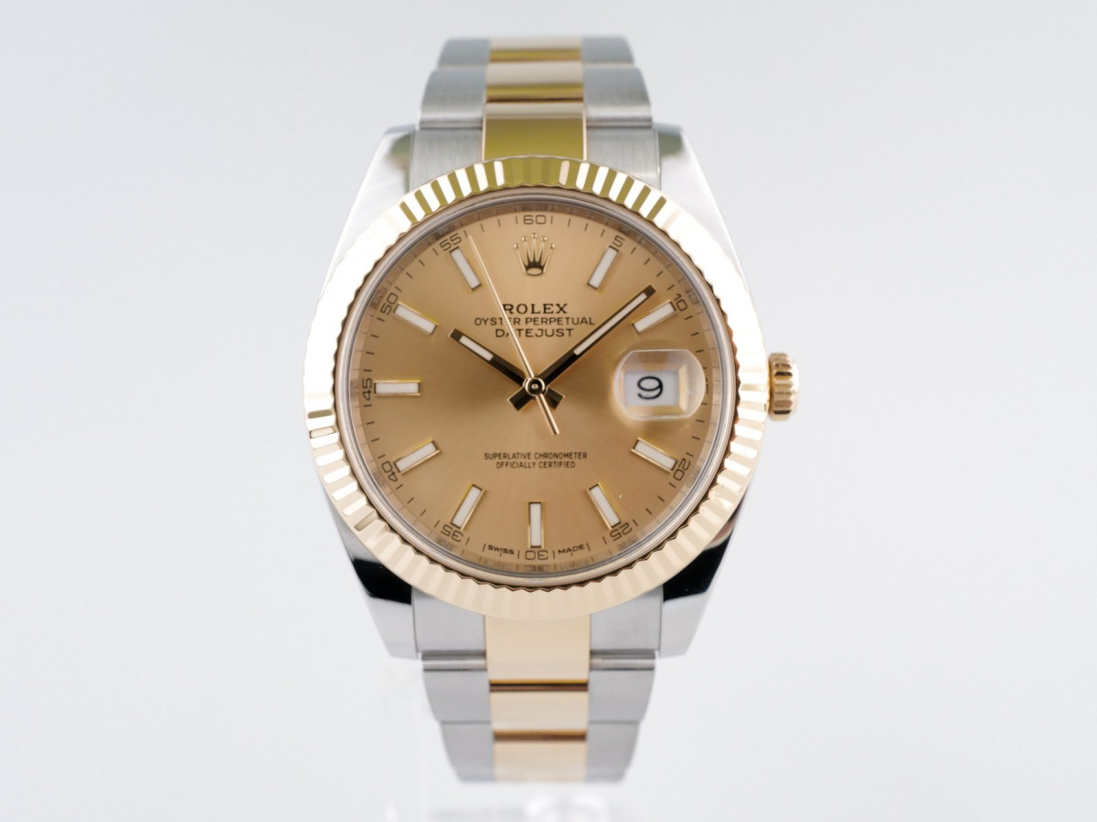 Швейцарський годинник Rolex Datejust 41 Champagne Dial Steel and 18K Yellow Gold Oyster