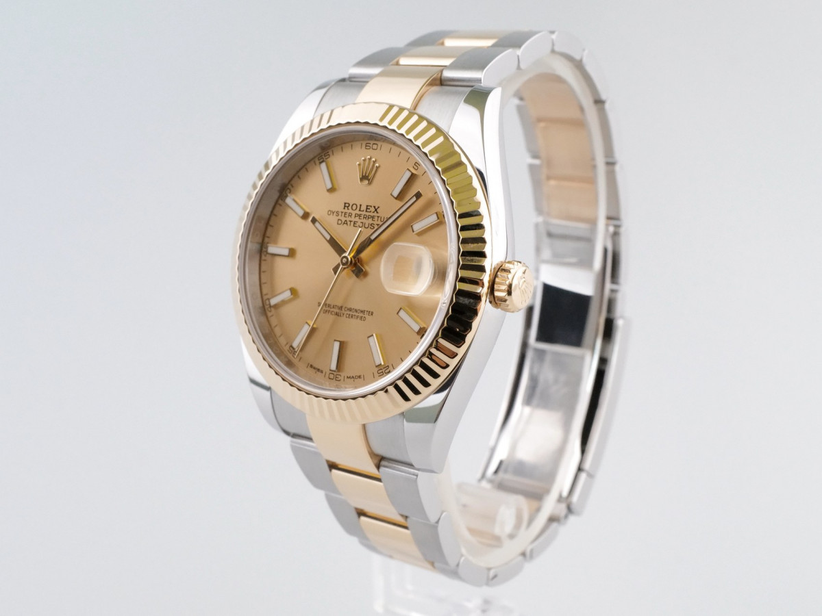 Швейцарський годинник Rolex Datejust 41 Champagne Dial Steel and 18K Yellow Gold Oyster