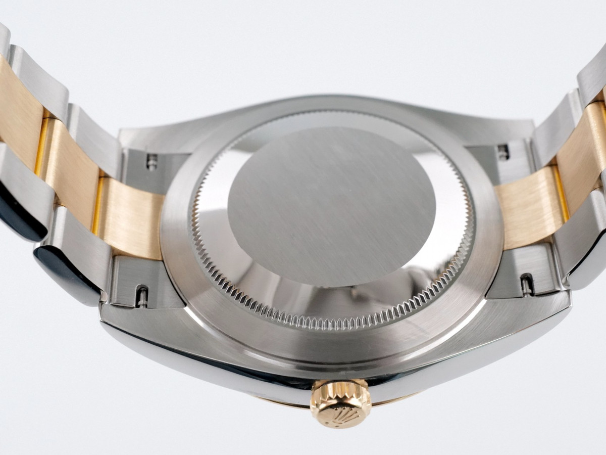 Швейцарський годинник Rolex Datejust 41 Champagne Dial Steel and 18K Yellow Gold Oyster