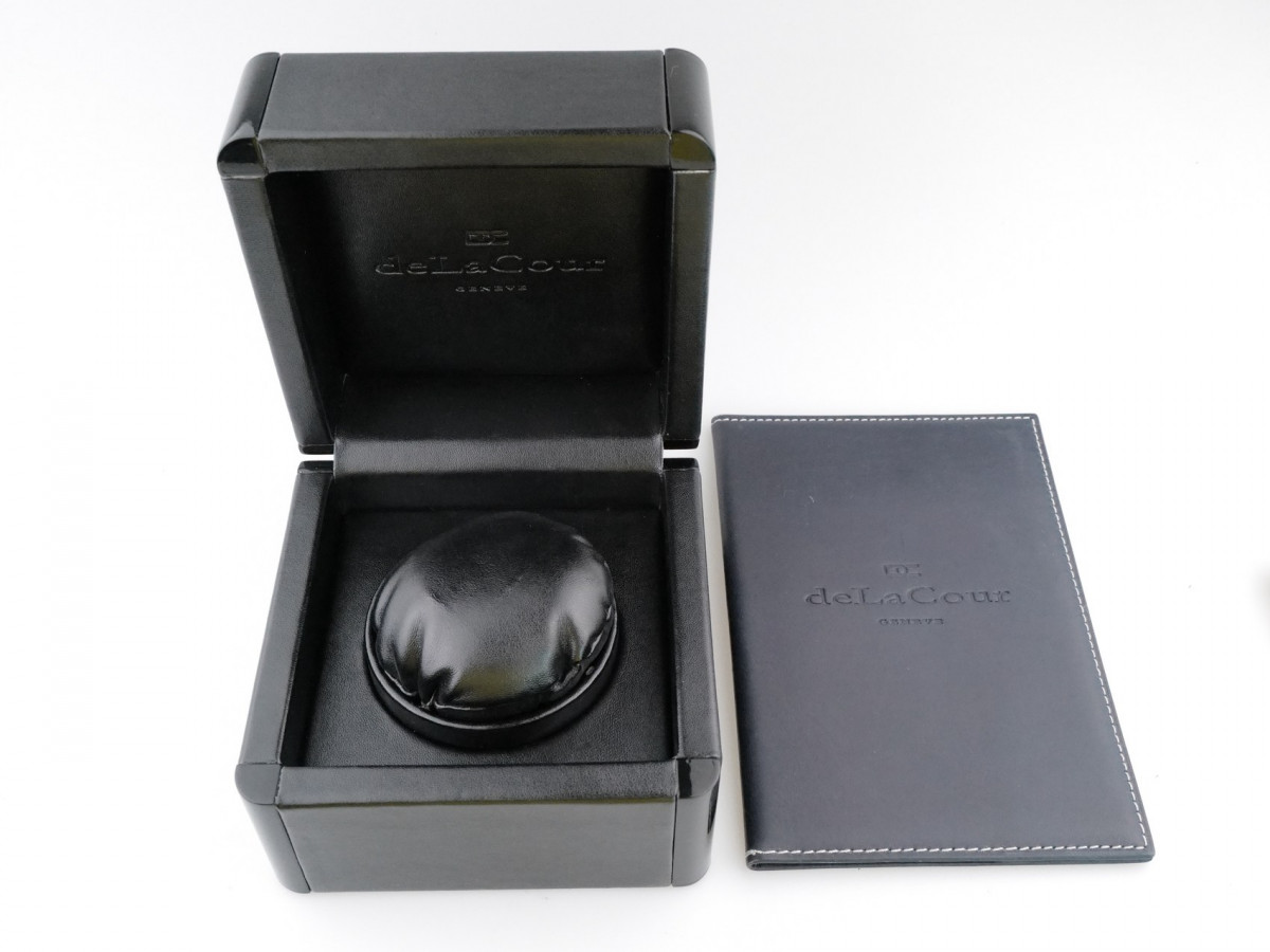 Швейцарские часы DeLaCour Saqra Diamonds