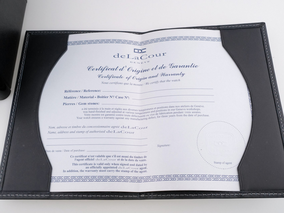 Швейцарские часы DeLaCour Saqra Diamonds