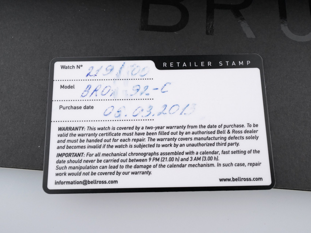 Швейцарський годинник Bell and Ross Aviation Carbon Fiber