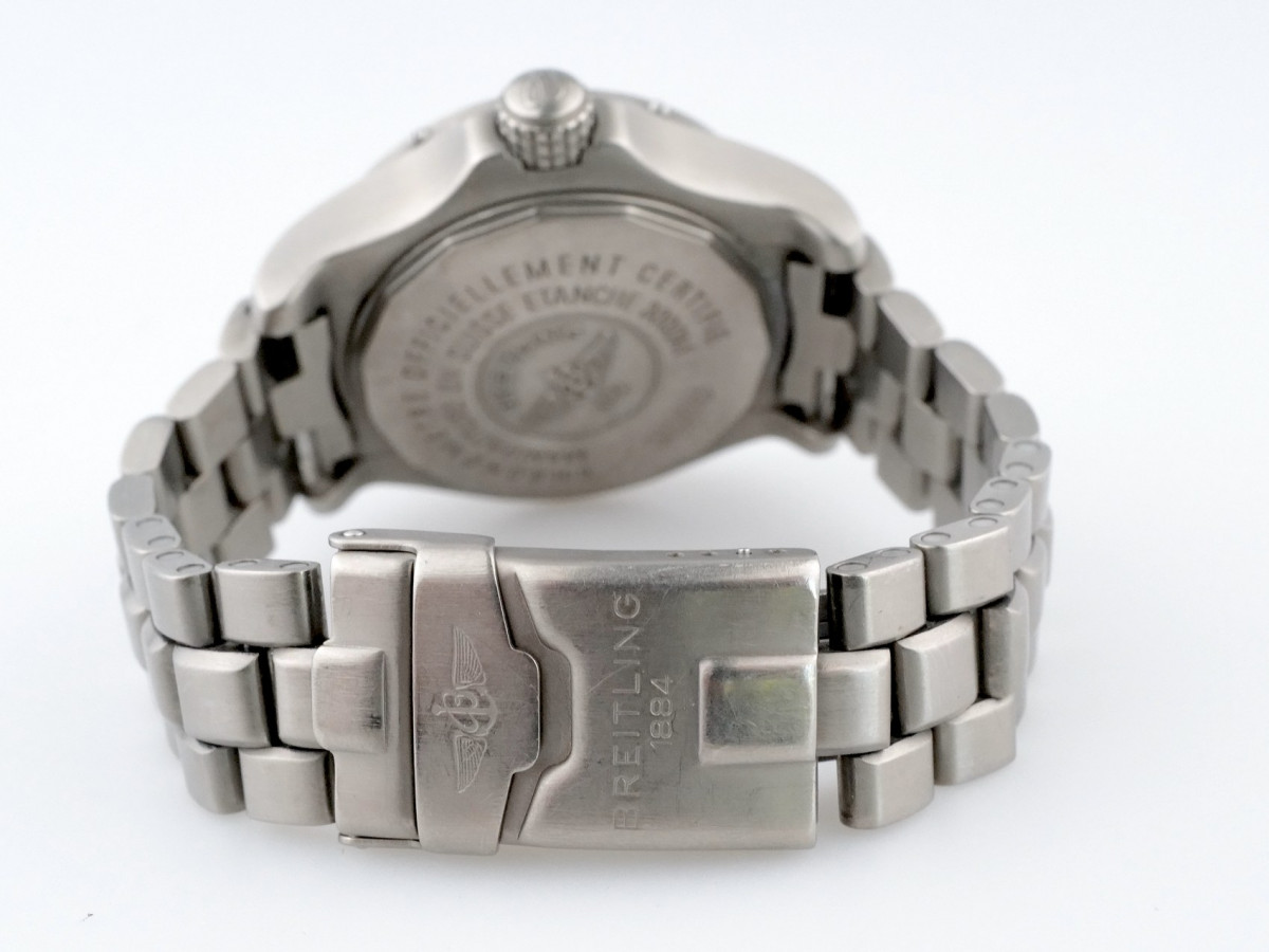 Swiss watch Breitling Avenger Seawolf