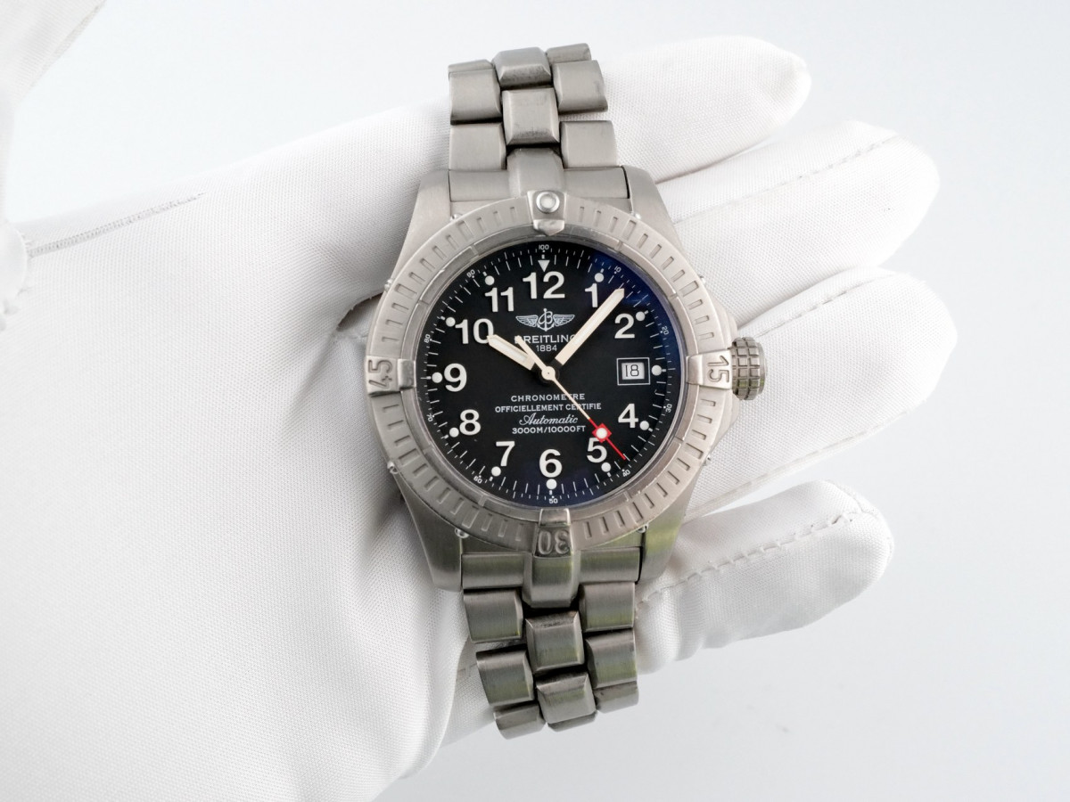 Swiss watch Breitling Avenger Seawolf