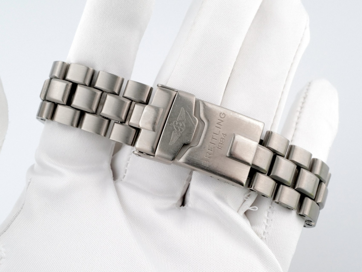 Swiss watch Breitling Avenger Seawolf