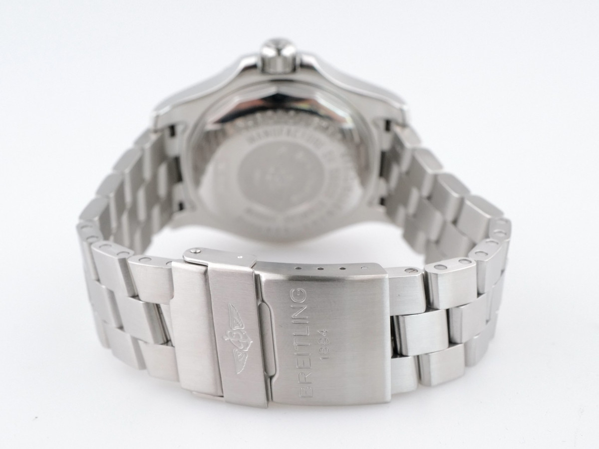 Швейцарський годинник Breitling Superocean Steelfish