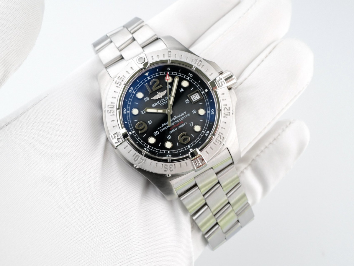 Швейцарський годинник Breitling Superocean Steelfish