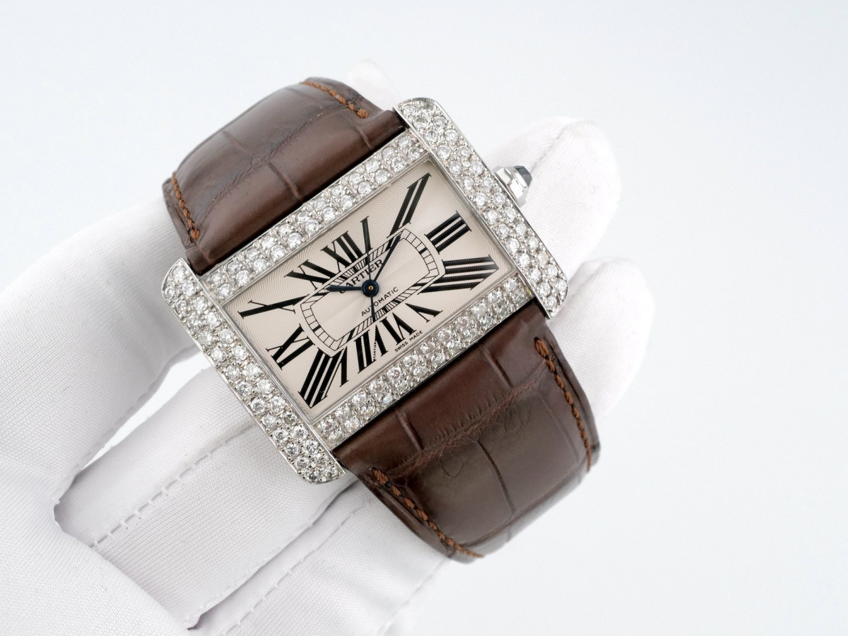 Swiss watch Cartier Tank Divan Diamonds