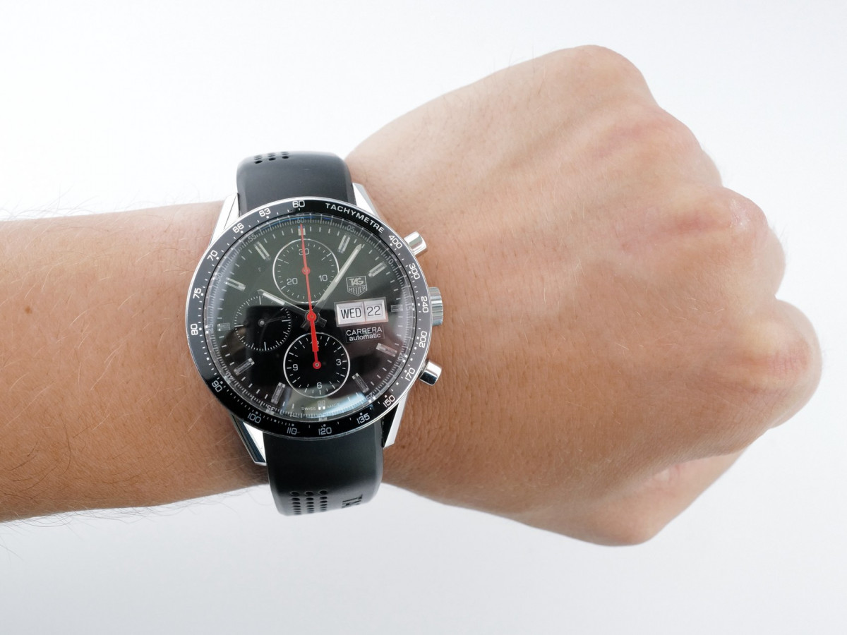 Швейцарський годинник TAG Heuer Carrera Racing