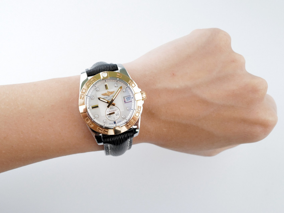 Швейцарський годинник Breitling Galactic 36 Automatic Gold Steel Diamonds