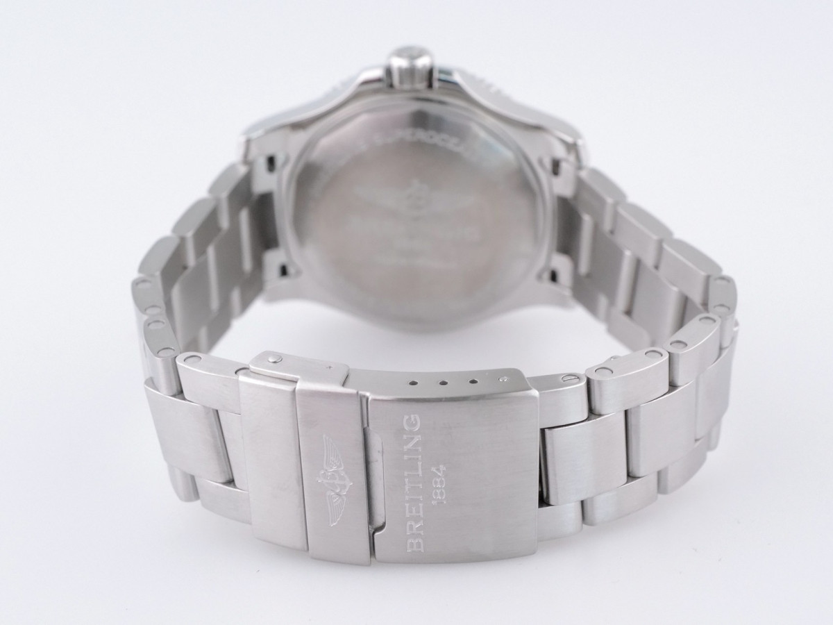 Швейцарские часы Breitling Superocean 44 Automatic