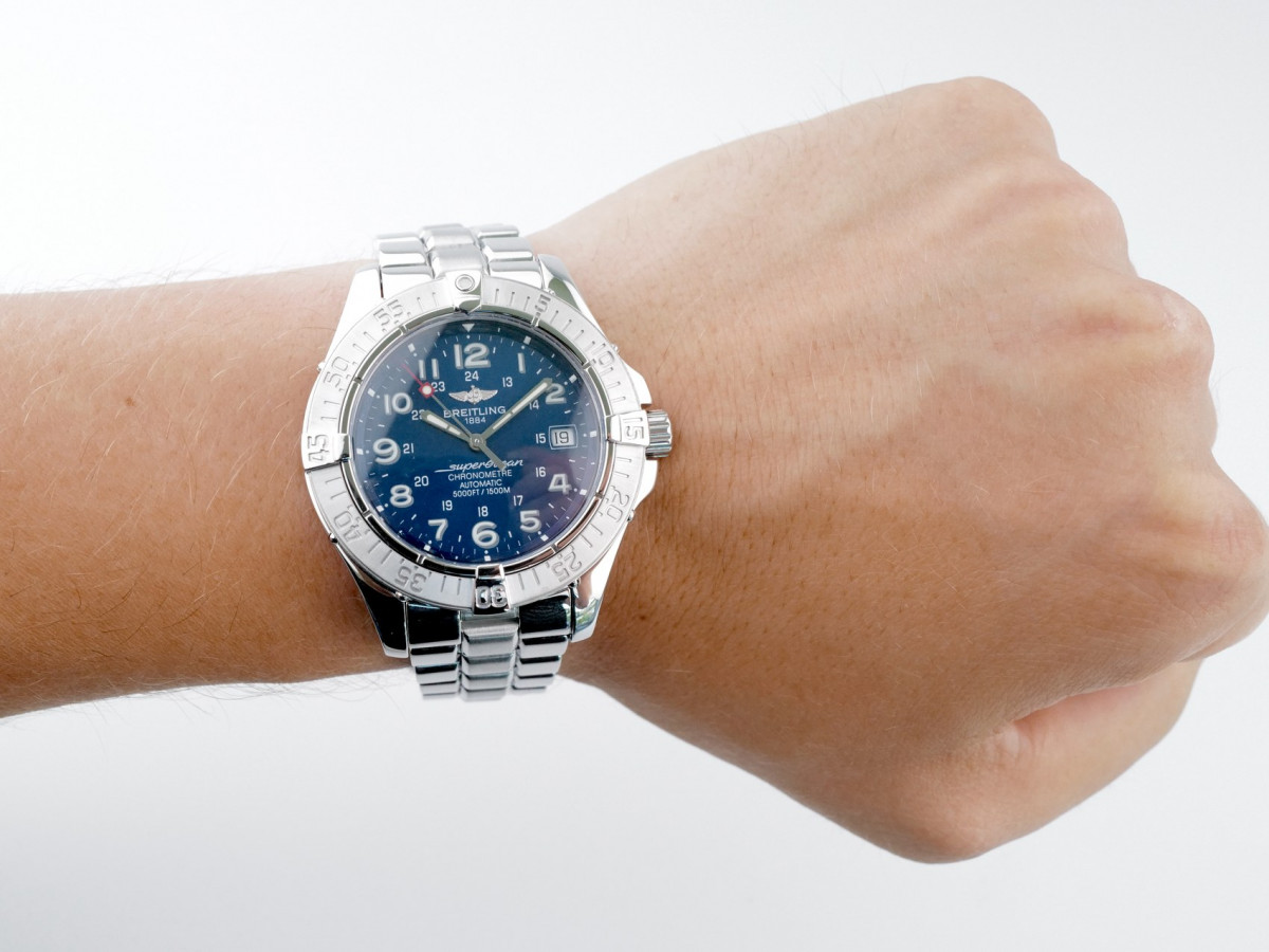 Swiss watch Breitling SuperOcean Automatic Chronometer Blue Dial