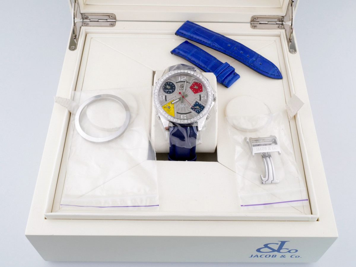 Швейцарський годинник Jacob & Co. Five Time Zone 3.75 Ct Diamonds