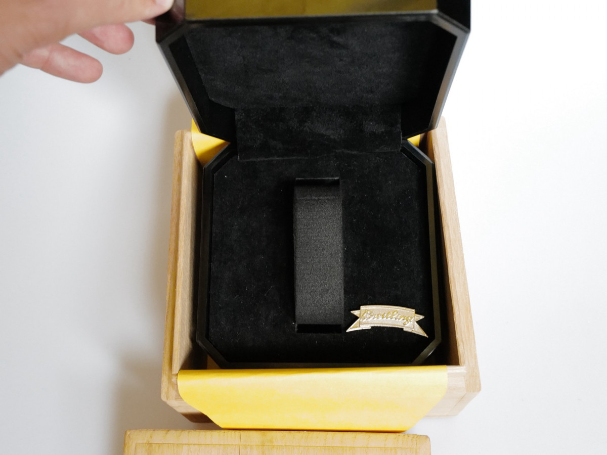 Швейцарський годинник Breitling Chronomat UTC Gold Steel