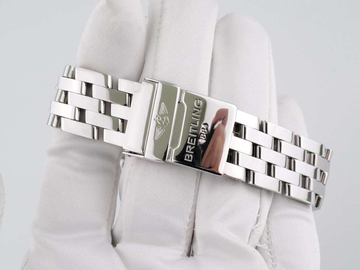 Швейцарський годинник Breitling Headwind Day-Date Blue Dial 44