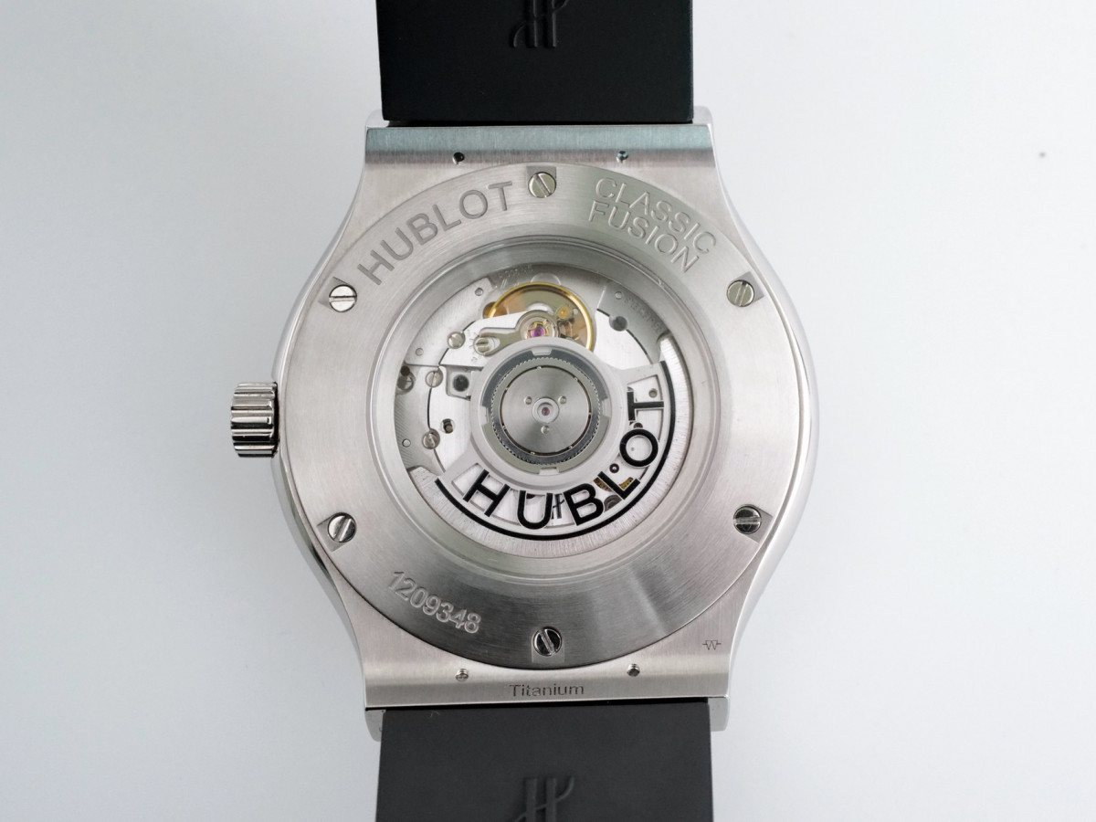 Швейцарские часы Hublot Classic Fusion Titanium