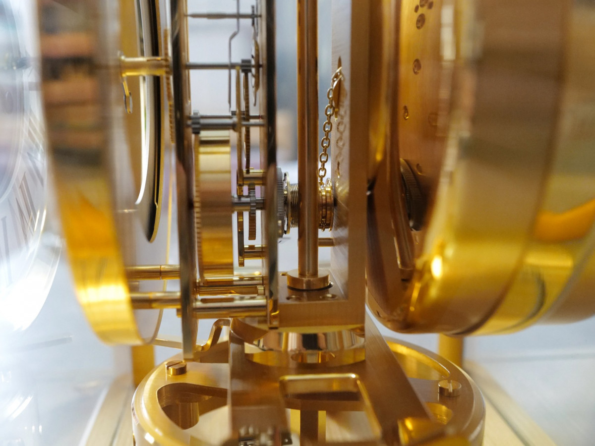 Швейцарський годинник Jaeger LeCoultre Atmos Classique Desk Clock