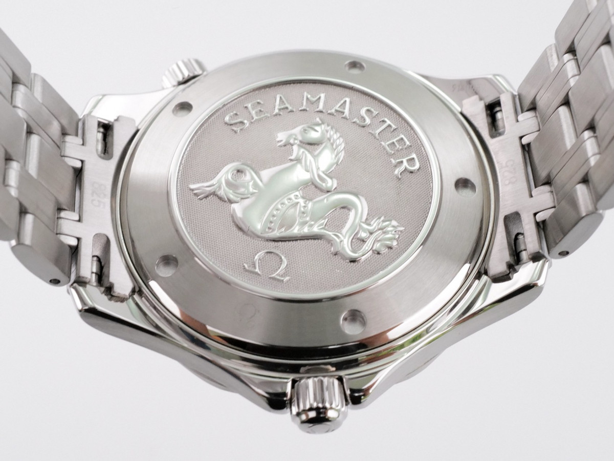 Швейцарские часы Omega Seamaster Diver 300 M Quartz