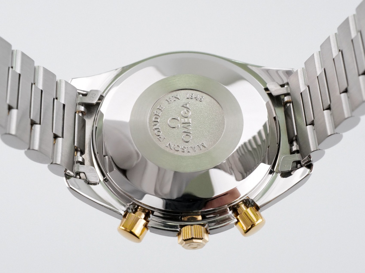 Швейцарские часы Omega Speedmaster Reduced Triple Date Moon Phase