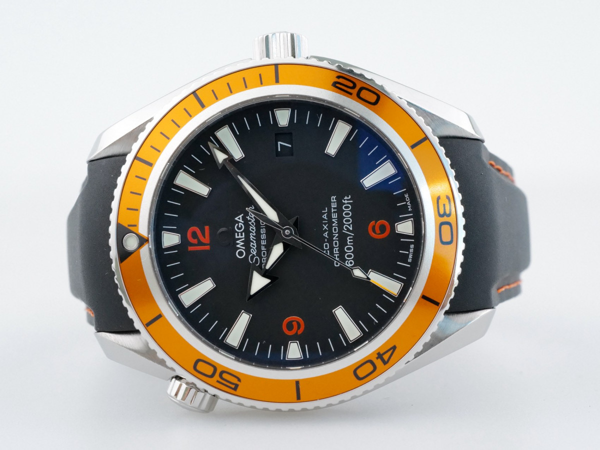 Швейцарские часы Omega Seamaster Planet Ocean Orange