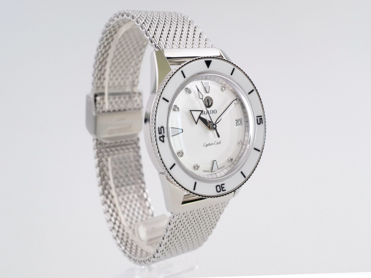 Швейцарський годинник Rado Captain Cook Automatic Diamonds