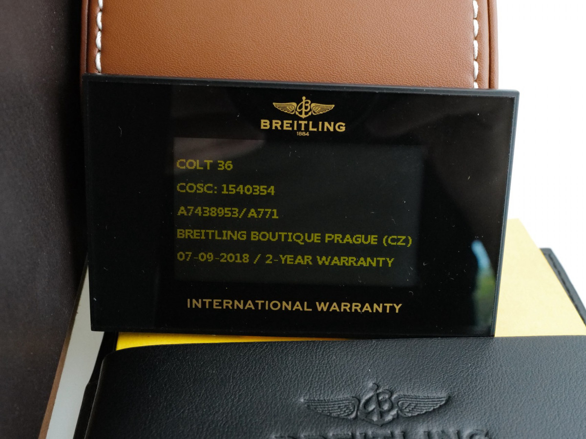 Швейцарський годинник Breitling Colt SuperQuartz 36