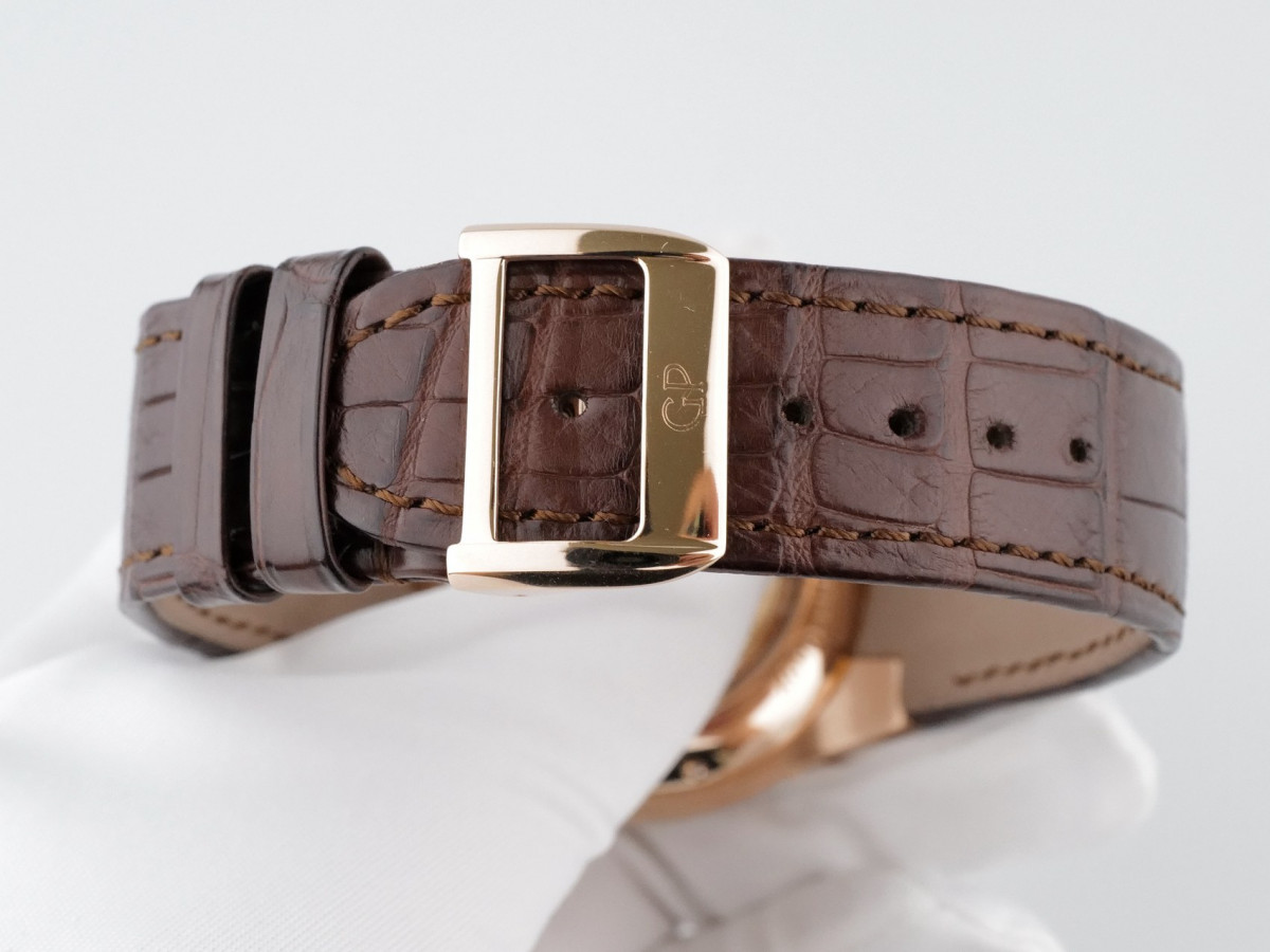 Швейцарський годинник Girard Perregaux Laureato Evo3 Chronograph