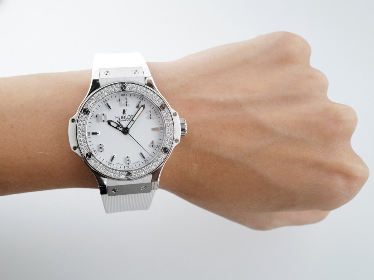 Швейцарские часы Hublot Big Bang Diamond