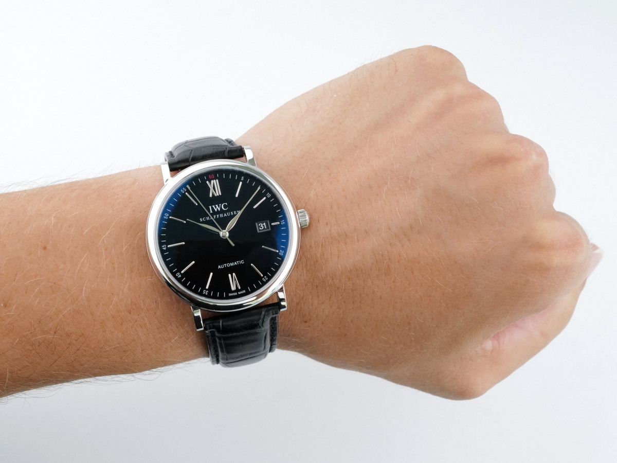 Швейцарський годинник IWC Portofino Automatic Black Dial