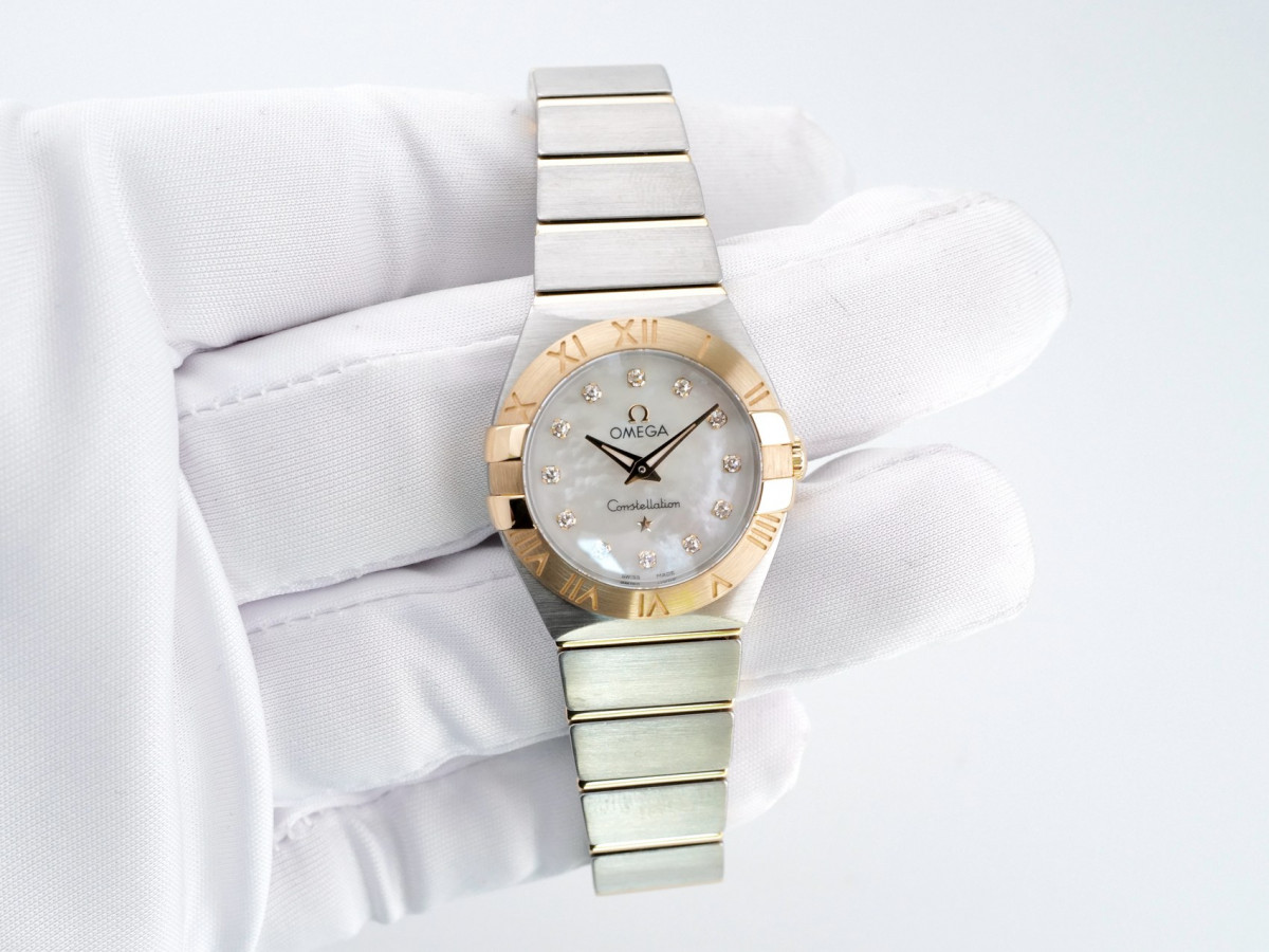 Швейцарские часы Omega Constellation Mother of Pearl Diamonds Dial