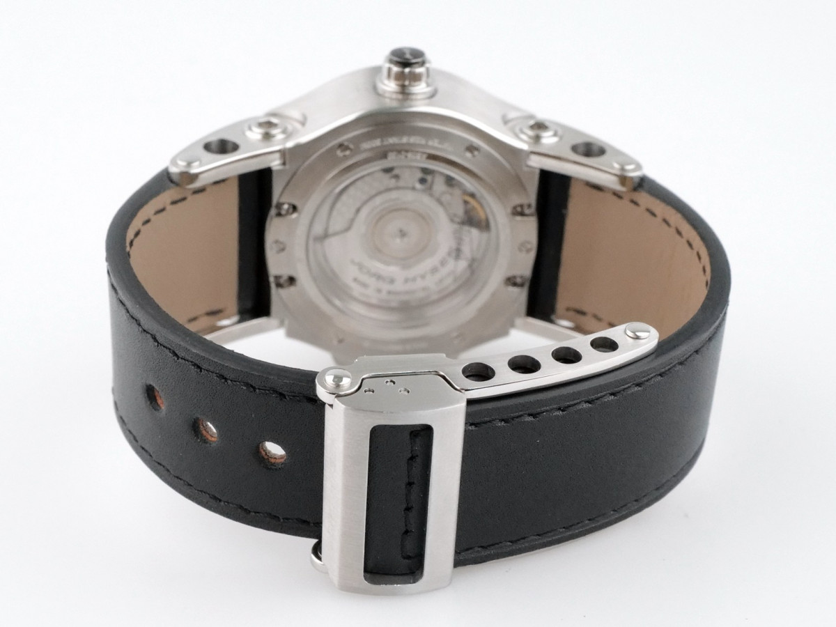 Швейцарський годинник Jorg Hysek Abyss GMT