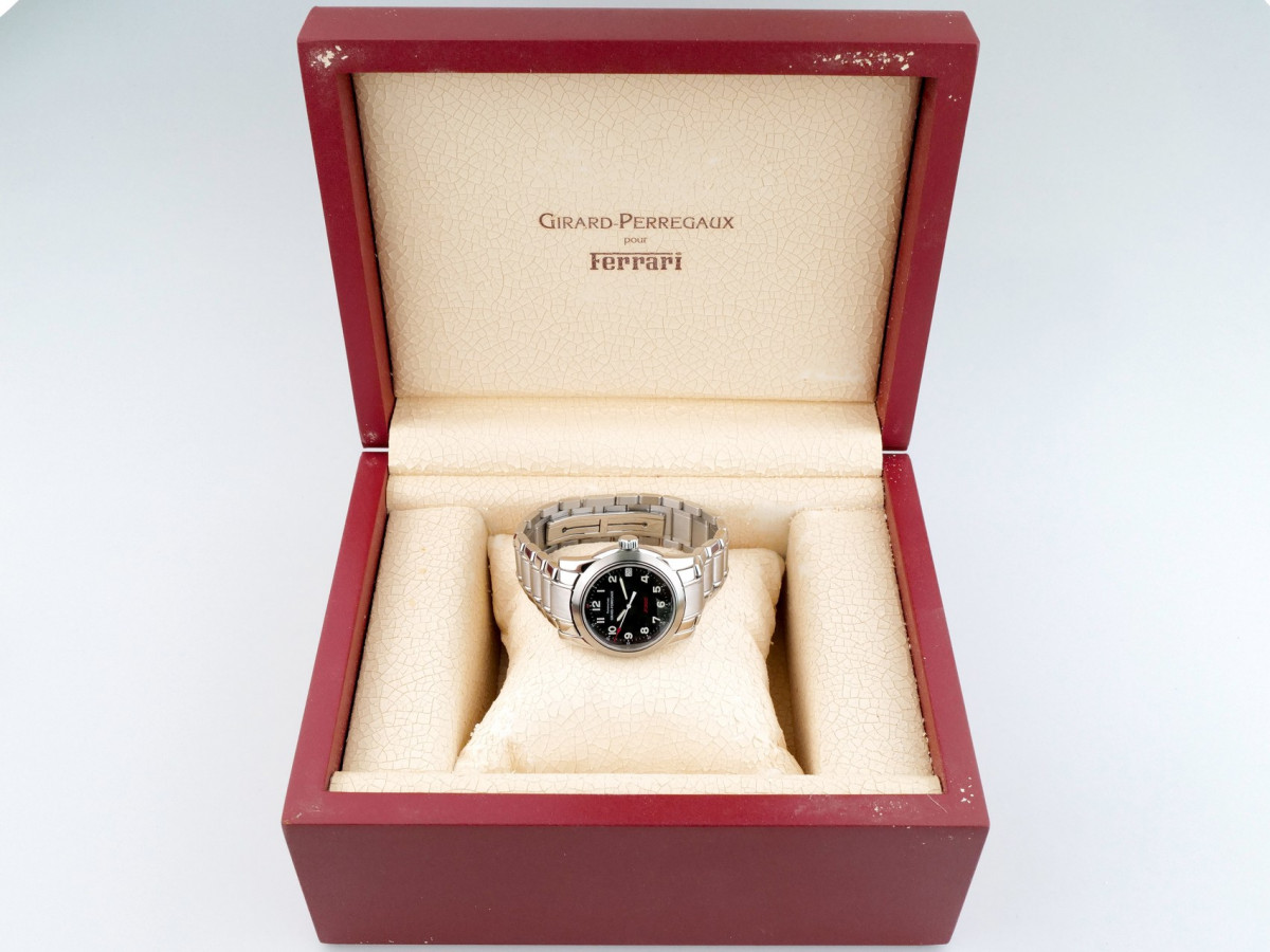 Швейцарские часы Girard Perregaux Ferrari F300