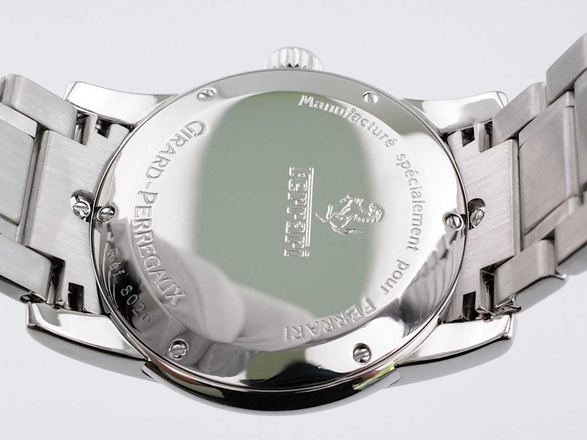Швейцарские часы Girard Perregaux Ferrari F300