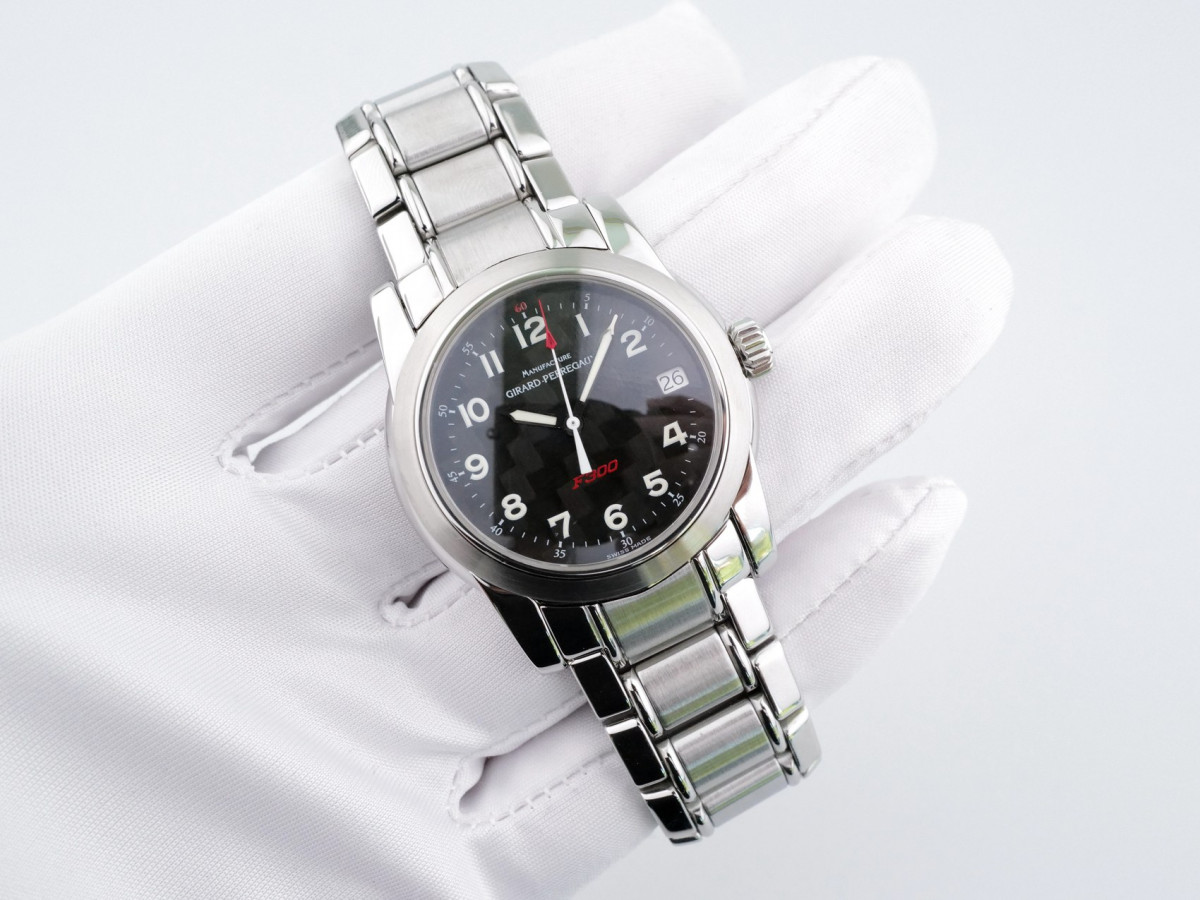 Швейцарские часы Girard Perregaux Ferrari F300