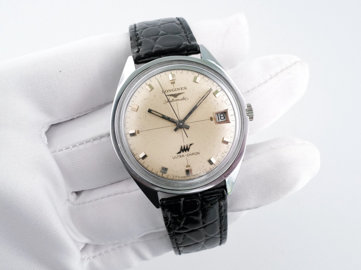 Швейцарський годинник Longines Vintage Oversize Ultra-Chron Automatic