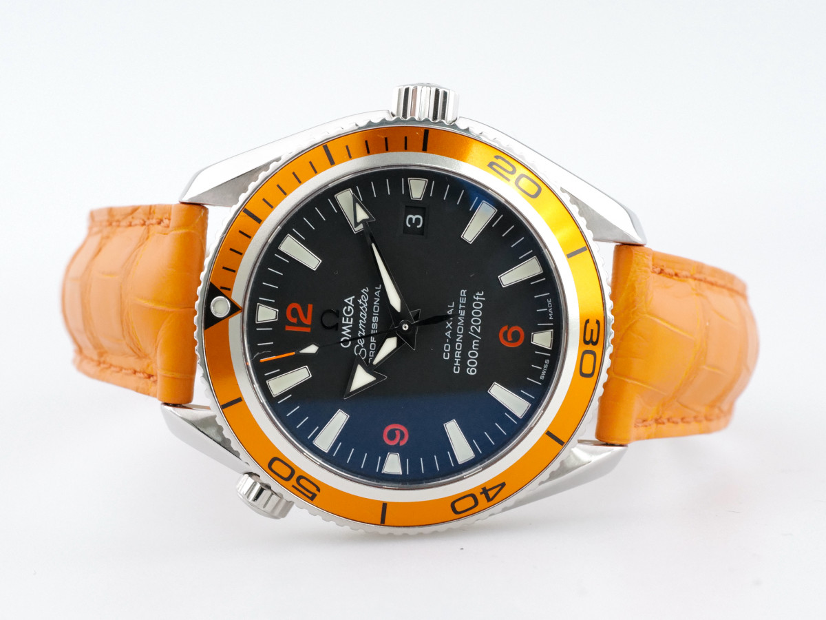 Швейцарские часы Omega Seamaster Planet Ocean Orange